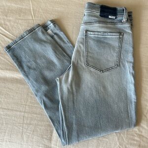 DAZE High Rise Boyfriend Jeans Women’s Size 28 Light Washed Distressed